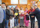 Delegation of Computer Teachers call on CM