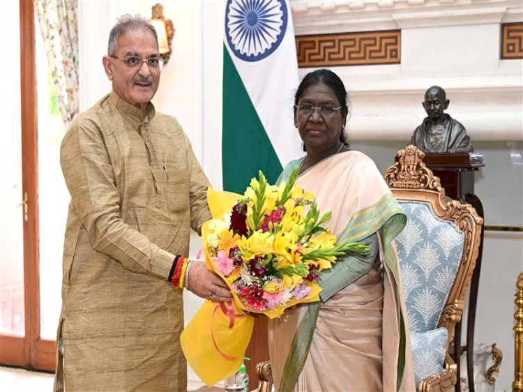 Governor calls on President Droupadi Murmu in New Delhi